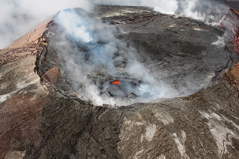 Big Island Volcano on a Air Tour from Maui - Day trip